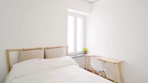 Room - JOIVY Bright Apt Near The Train And Bus Station (Genoa)