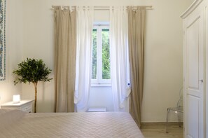 Desk, iron/ironing board, free WiFi - JOIVY Lovely Apt For 4 On The Italian Riviera In Rapallo (Rapallo)