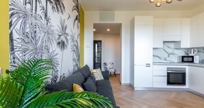 Apartment | Wohnbereich | 32-Zoll-Flachbildfernseher mit Kabelempfang, Fernseher