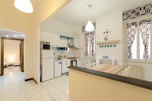 Basic-Apartment | Eigene Küche