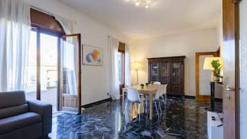 Apartment | Living area