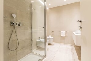 Kostenlose Toilettenartikel