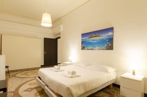 Room - JOIVY Spacious 1-Br Flat In The Centre Of Genoa (Genoa)