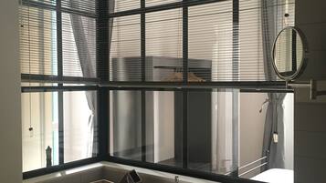 Apartment | Bathroom | Shower, bidet, towels