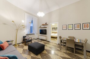 Apartment | Living area | 20-inch flat-screen TV with cable channels, TV - JOIVY Modern Flat In The Perfect Centre Of Genoa (Genoa)