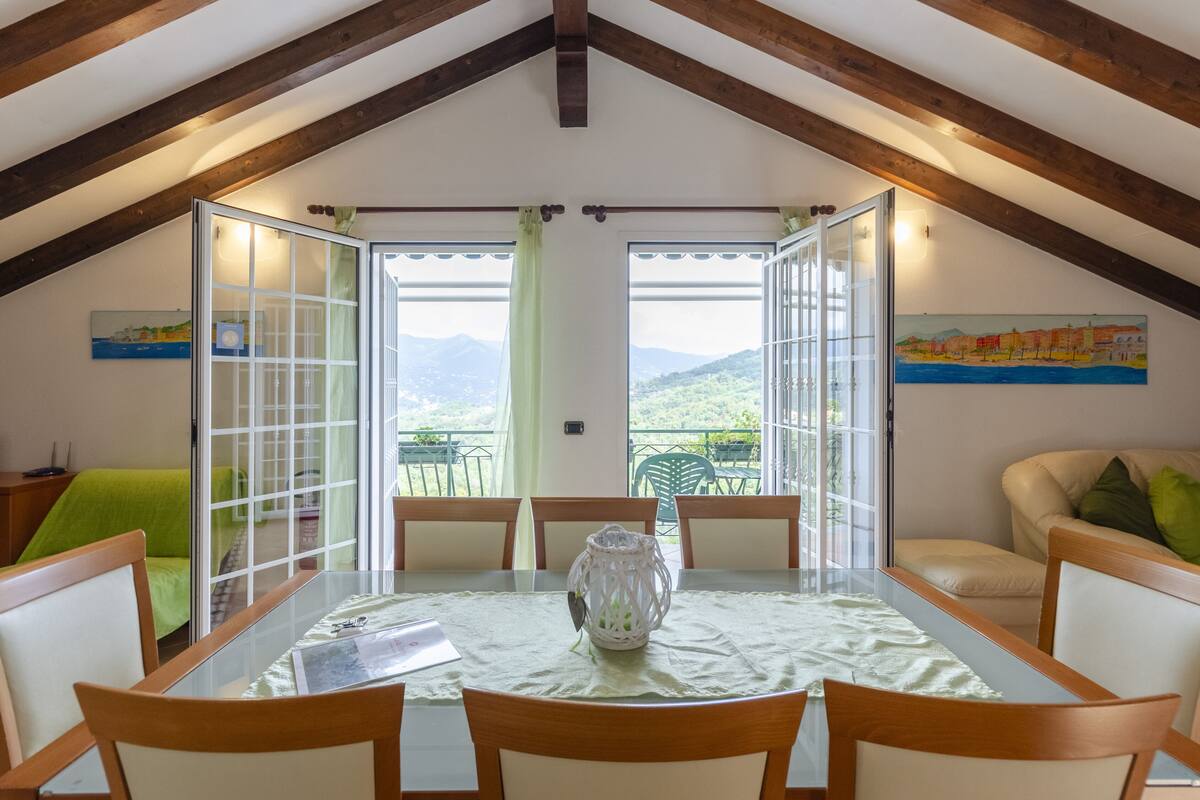 Apartment, 2 Schlafzimmer | Essbereich im Zimmer