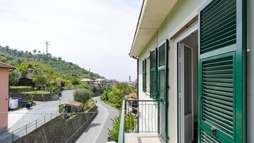Apartment | Terrace/patio
