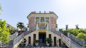 1 bedroom, free WiFi - JOIVY Splendid Flat In Villa W/Swimming Pool (Lavagna)