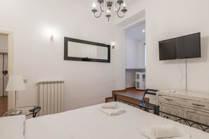 Apartment | Laptop workspace, free WiFi - JOIVY Trevi Fountain's relais (Rome)