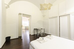 Apartment, 2 Bedrooms | Desk, laptop workspace, free WiFi, bed sheets