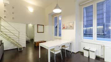 Apartment | In-room dining