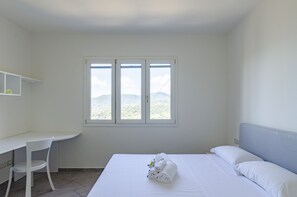 Apartment | 1 Schlafzimmer, Schreibtisch, laptopgeeigneter Arbeitsplatz