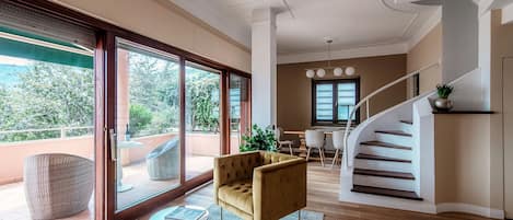 Apartment | Living area
