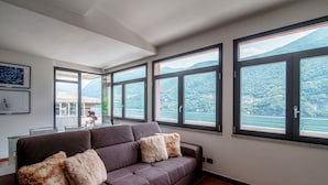 Unclassified image, 3 of 65, button - JOIVY Apartment Villa Riflessi Sul Lago (Laglio)