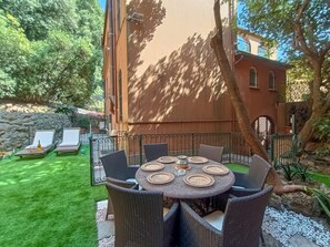 Terrace/patio - JOIVY Villa Milva W/ Car Park Beside The Beach (Santa Margherita Ligure)