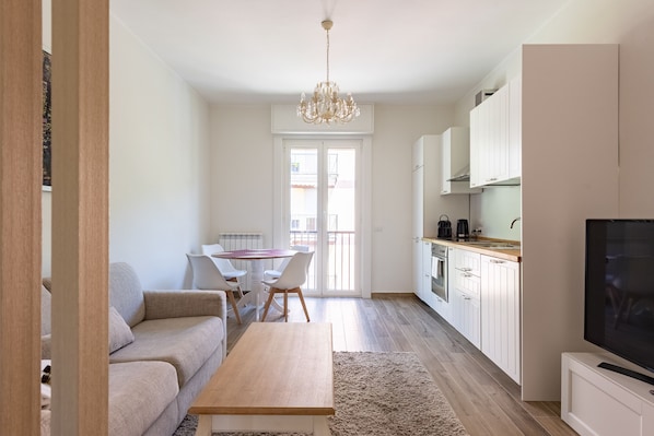 Apartment, 2 Bedrooms, Balcony | Living area