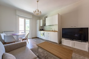 Apartment, 2 Bedrooms, Balcony | Living area