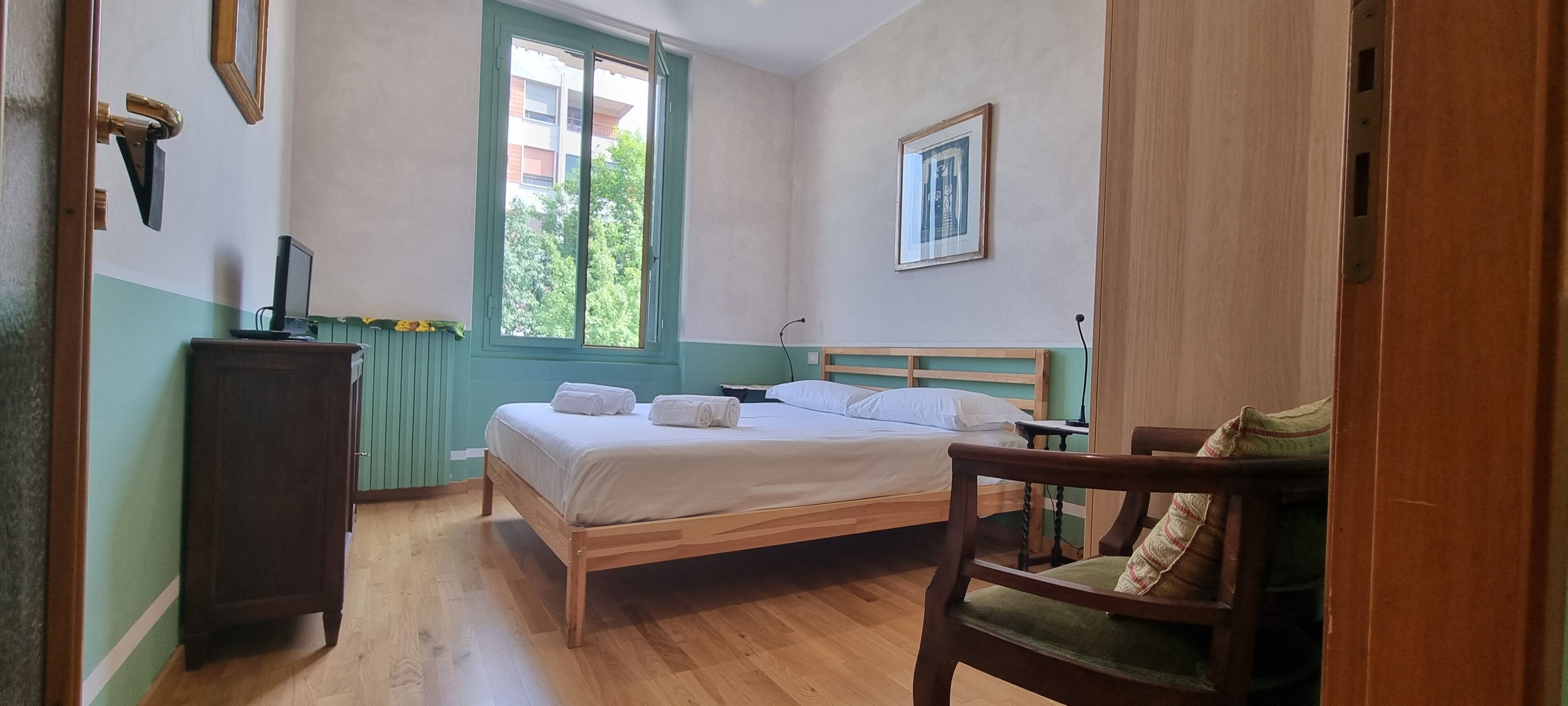 Apartment | 2 Schlafzimmer, laptopgeeigneter Arbeitsplatz, Bügeleisen/Bügelbrett