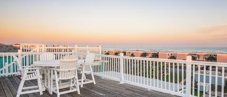 Hus (4 Bedrooms) | Utendørsservering