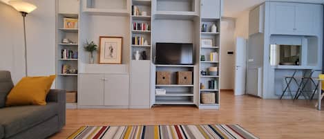 Apartment | Living area | 32-inch flat-screen TV with cable channels, TV