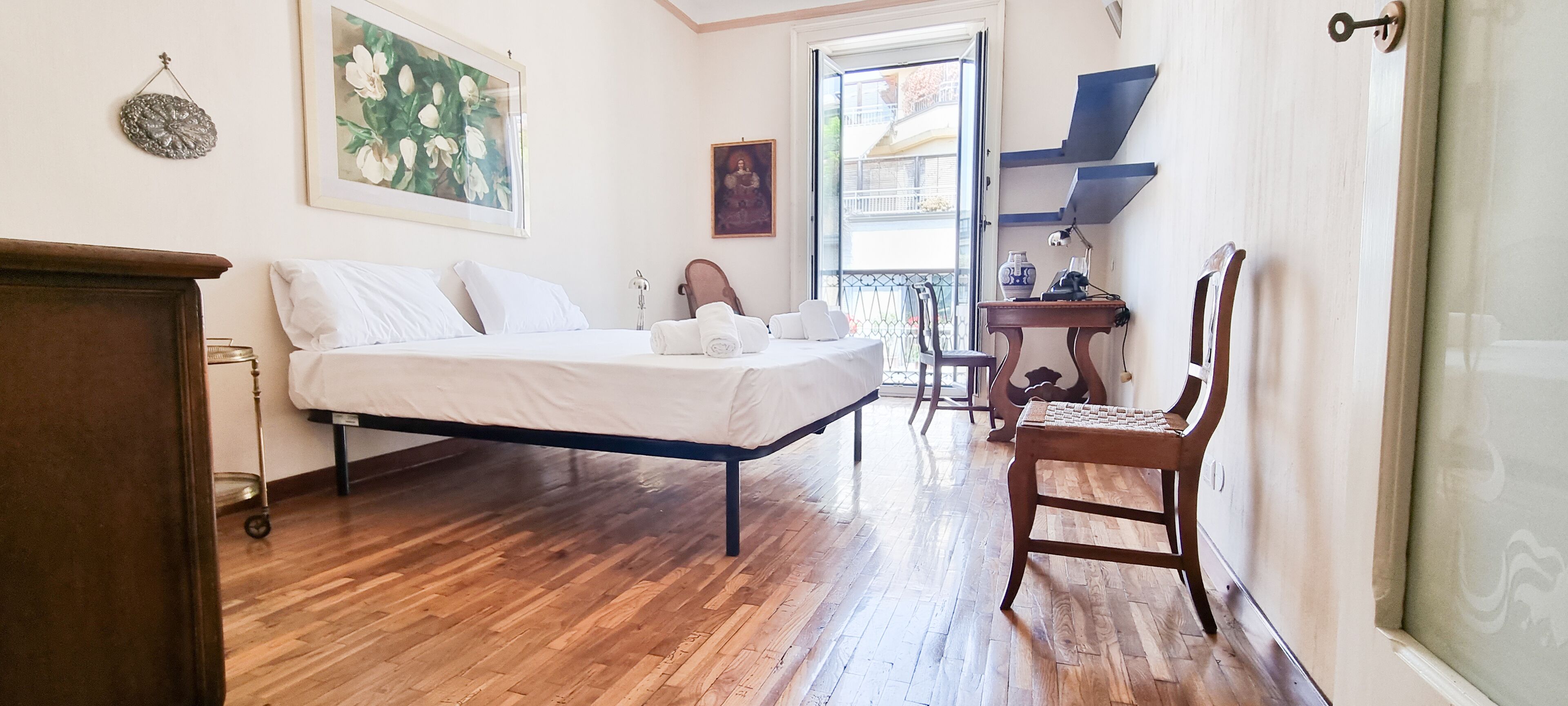 Departamento | Escritorio y espacio para trabajar con laptop 