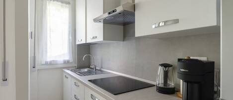 Apartment | Eigene Küche | Mini-Kühlschrank, Mikrowelle, Ofen, Herdplatte