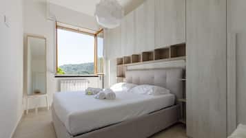 Leilighet | 1 soverom, skrivebord, skrivebord for bærbar PC og strykejern/-brett