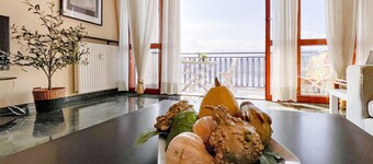 JOIVY Apartment In Rapallo W/Gulf View