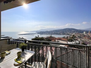 Apartment | Terrace/patio - JOIVY Apartment In Rapallo W/Gulf View (Rapallo)