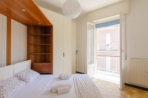 Apartment | 2 Schlafzimmer, laptopgeeigneter Arbeitsplatz, Bügeleisen/Bügelbrett