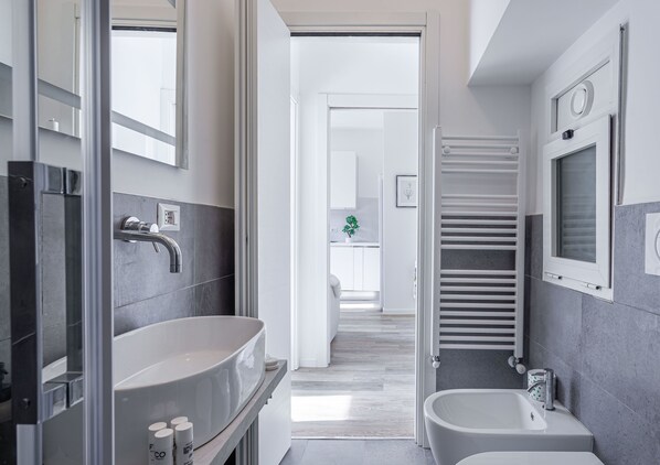 Apartment | Badezimmer