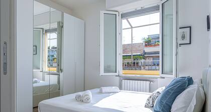 JOIVY Sublime Flat W/Balcony