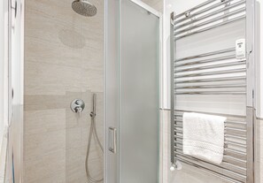 Studio | Badezimmer