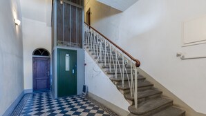 Hallway - JOIVY Sweet Flat W/Tower View (Pisa)