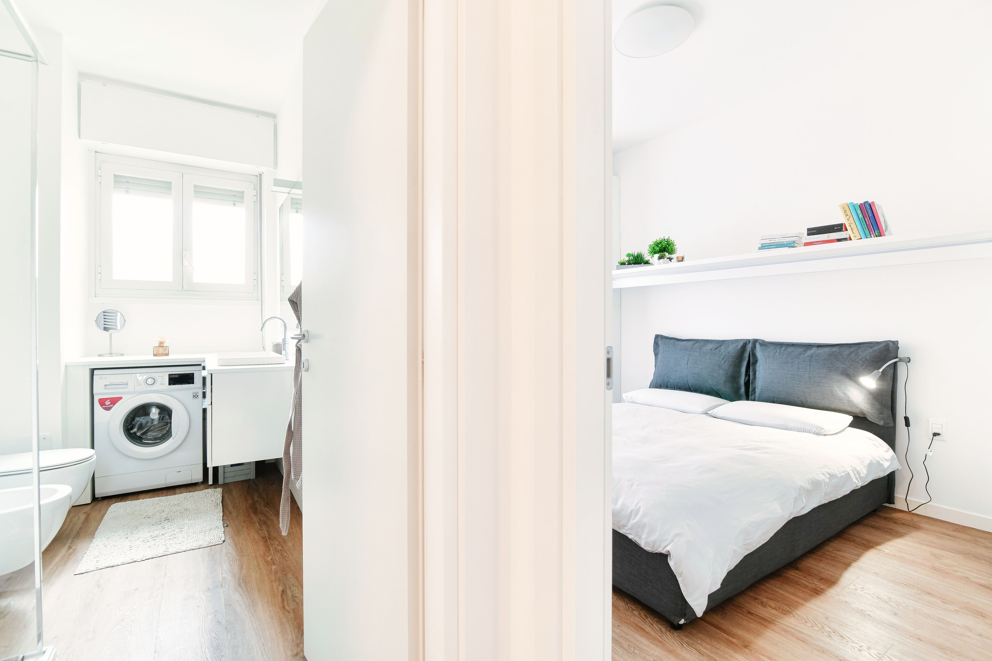 Apartment | Bathroom | Shower, hair dryer, bidet, towels