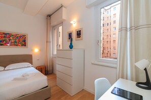 Apartment | 1 Schlafzimmer, Schreibtisch, laptopgeeigneter Arbeitsplatz