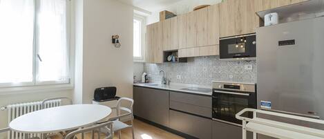 Apartment | Private kitchen | Fridge, microwave, oven, stovetop