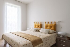 Apartment, Balcony | 1 bedroom, laptop workspace, iron/ironing board, free WiFi - JOIVY Uptown Apartments (Milan)