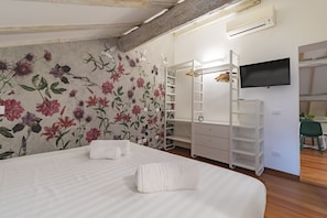 Appartamento | 1 camera, postazione laptop, ferro/asse da stiro, Wi-Fi gratuito