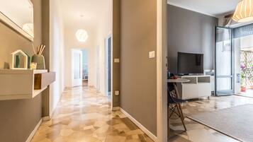 Appartement | Coin séjour | Télévision à écran plat de 32 pouces avec chaßnes par cùble, télévision