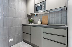 Deluxe-Apartment | Eigene Küche | Kühlschrank, Mikrowelle, Ofen, Herdplatte