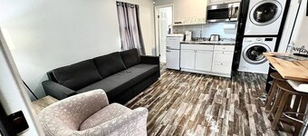 Quality for Four and your pets are allowed