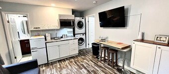 Quality for Four and your pets are allowed