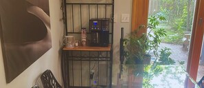 Dining - Old Town Escape @ TopShelfStays (4 blocks metro, walkable, peloton bike) (Alexandria)