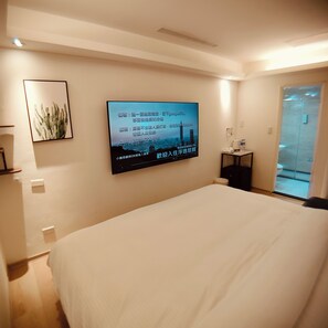 Desk, laptop workspace, free WiFi - FooYee Hotel-YongHe (New Taipei City)