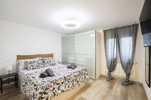 3 habitaciones, tabla de planchar con plancha y wifi gratis