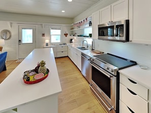 House (4 Bedrooms) | Property amenity