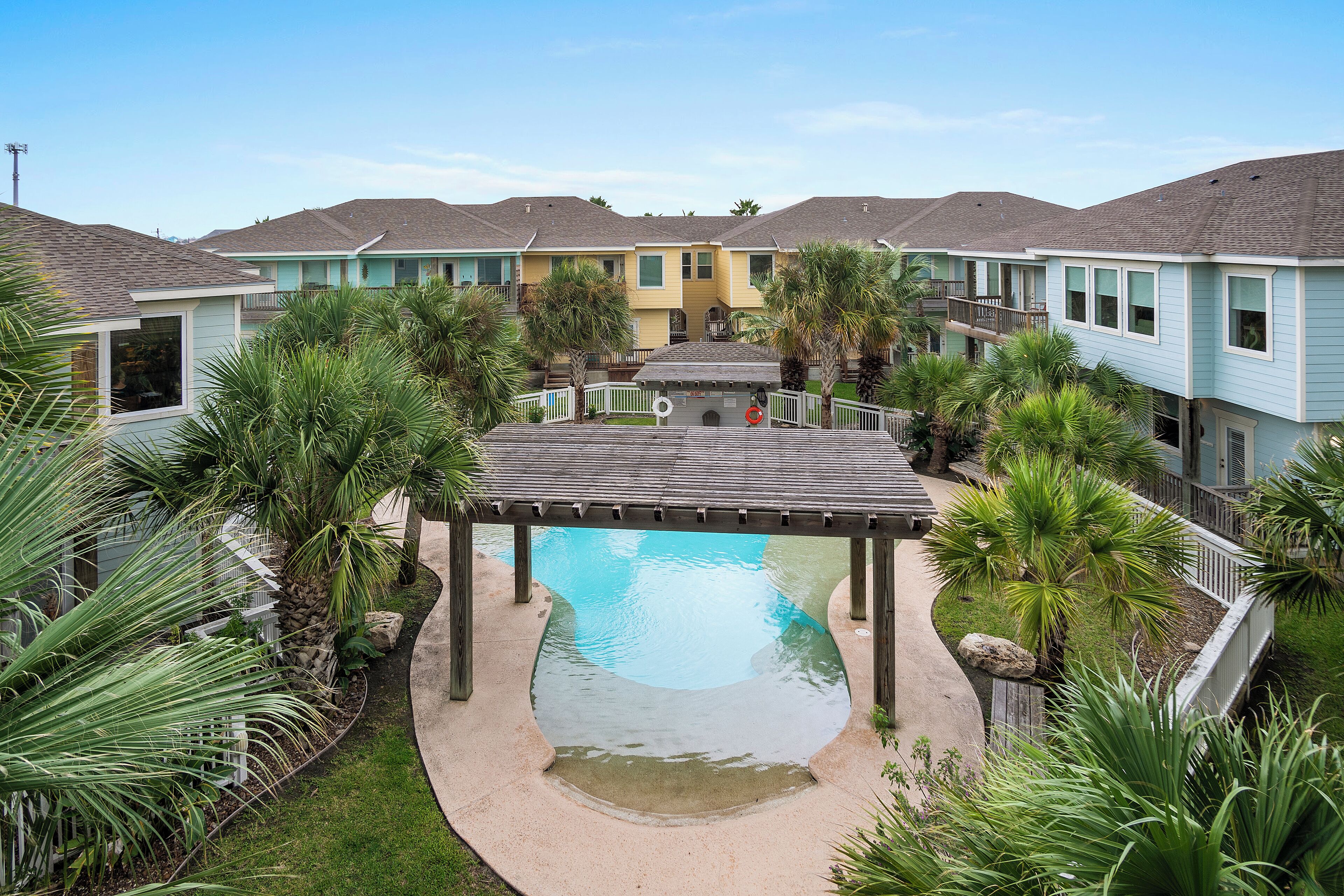 Studio (3 Bedrooms) | Pool | Outdoor pool