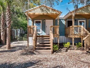 Front of property - Fiddler's Restaurant and Resort (Steinhatchee)