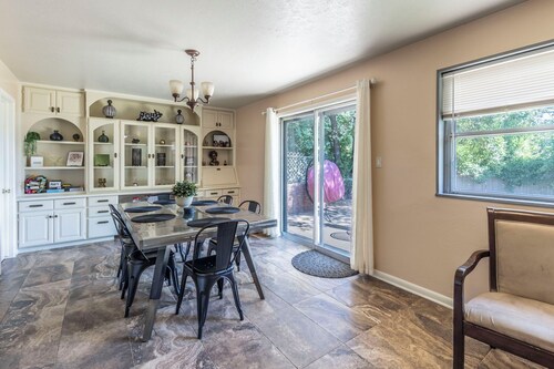 Spacious 3-Bedroom Home - Pet Friendly with Fenced Backyard